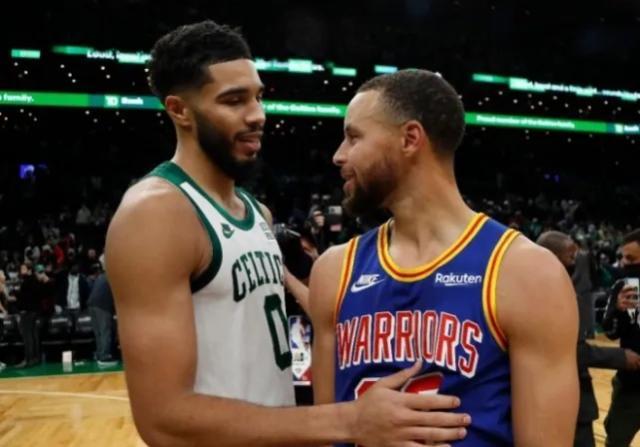 开云体育官网-【观察】总决赛双方各位置对比 勇士替补更占优势？